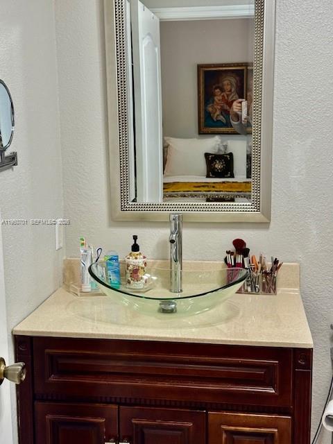 15957 Southwest 54th Terrace Miami, FL 33185 - Photo 2 of 15