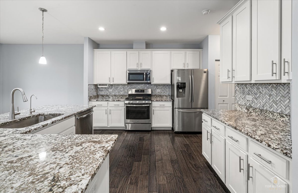 4177 Irving Road Aurora, IL 60504 - Photo 10 of 25 Gallery Image 10