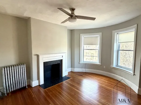 $3,995 | 116 Winthrop Road, Unit 2, Brookline, MA 02445