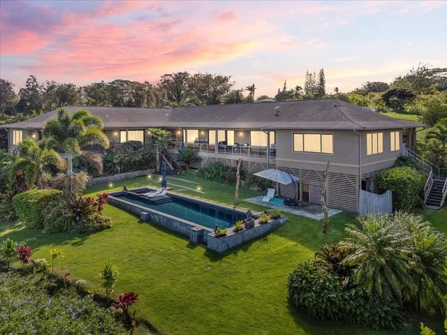 $3,300,000 | 10 Leleaka Place, Haiku, HI 96708