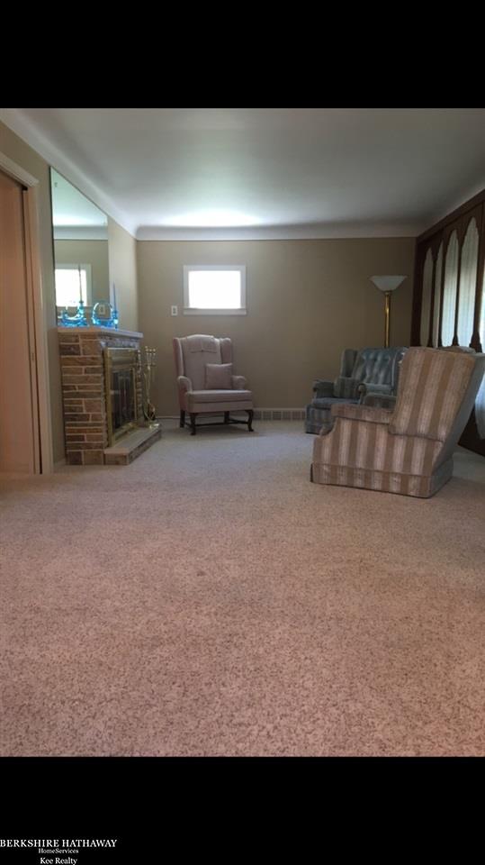 22494 David Eastpointe, MI 48021 - Photo 13 of 41 31321568-13.JPG