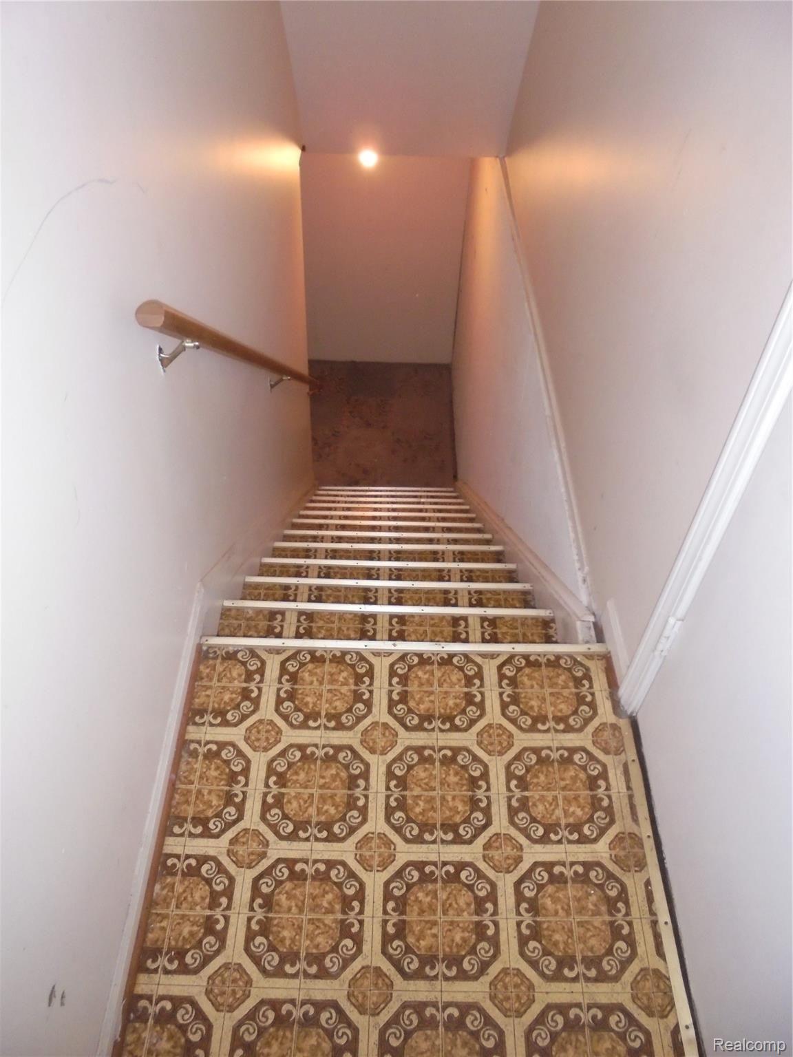 24221 Greenhill Road Warren, MI 48091 - Photo 14 of 18 Stairs to basement