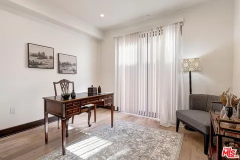 $1,395,000 | 10523 Ashton Avenue, Unit 101, Los Angeles, CA 90024
