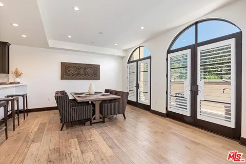 $1,395,000 | 10523 Ashton Avenue, Unit 101, Los Angeles, CA 90024