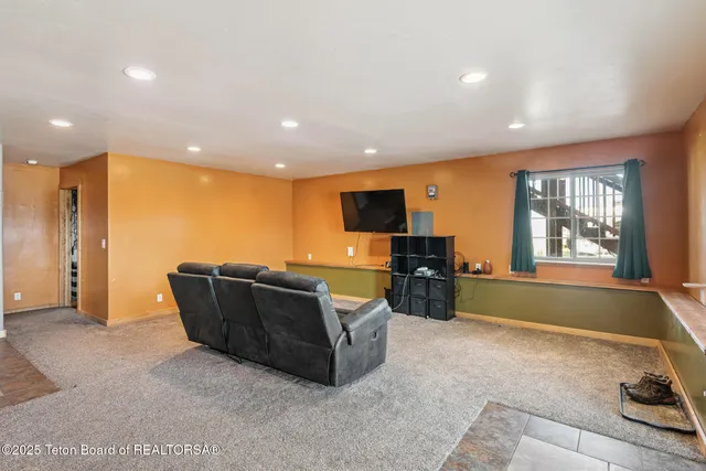 $400,000 | 25 Neosha Trail, Pinedale, WY 82941