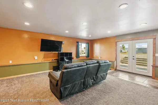 $400,000 | 25 Neosha Trail, Pinedale, WY 82941