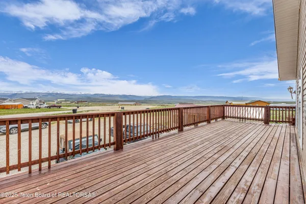 $400,000 | 25 Neosha Trail, Pinedale, WY 82941