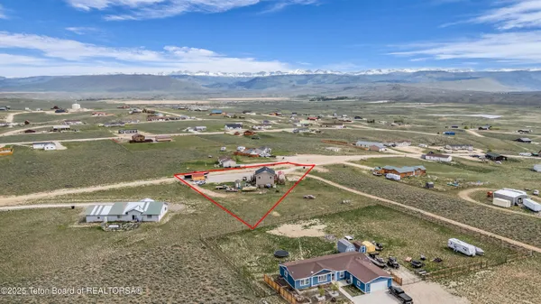 $400,000 | 25 Neosha Trail, Pinedale, WY 82941