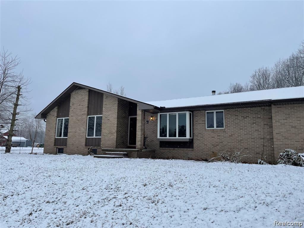 4590 Cedar Lake Road Howell, MI 48843 - Photo 2 of 24