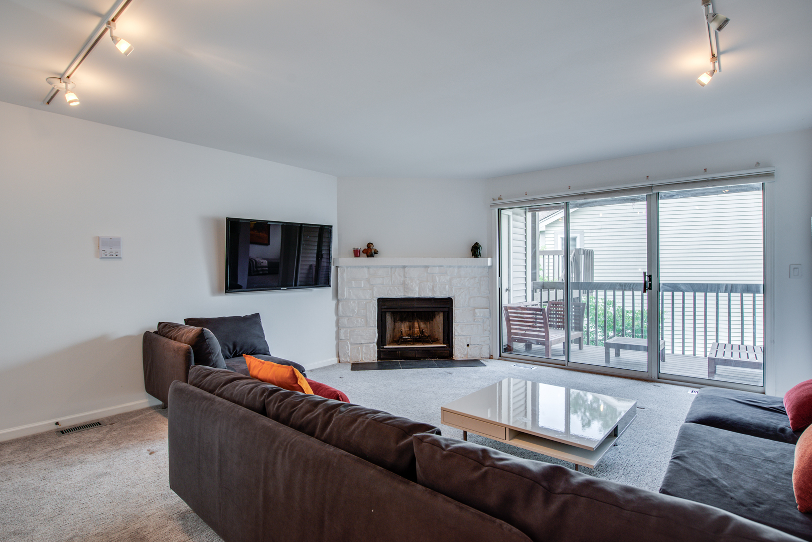 477 Village Green Road, Unit 102D Naperville, IL 60540 - Photo 4 of 24