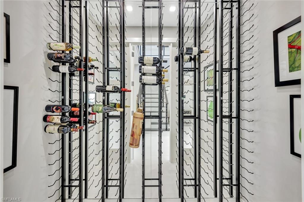 739 5th Avenue North Naples, FL 34102 - Photo 12 of 35