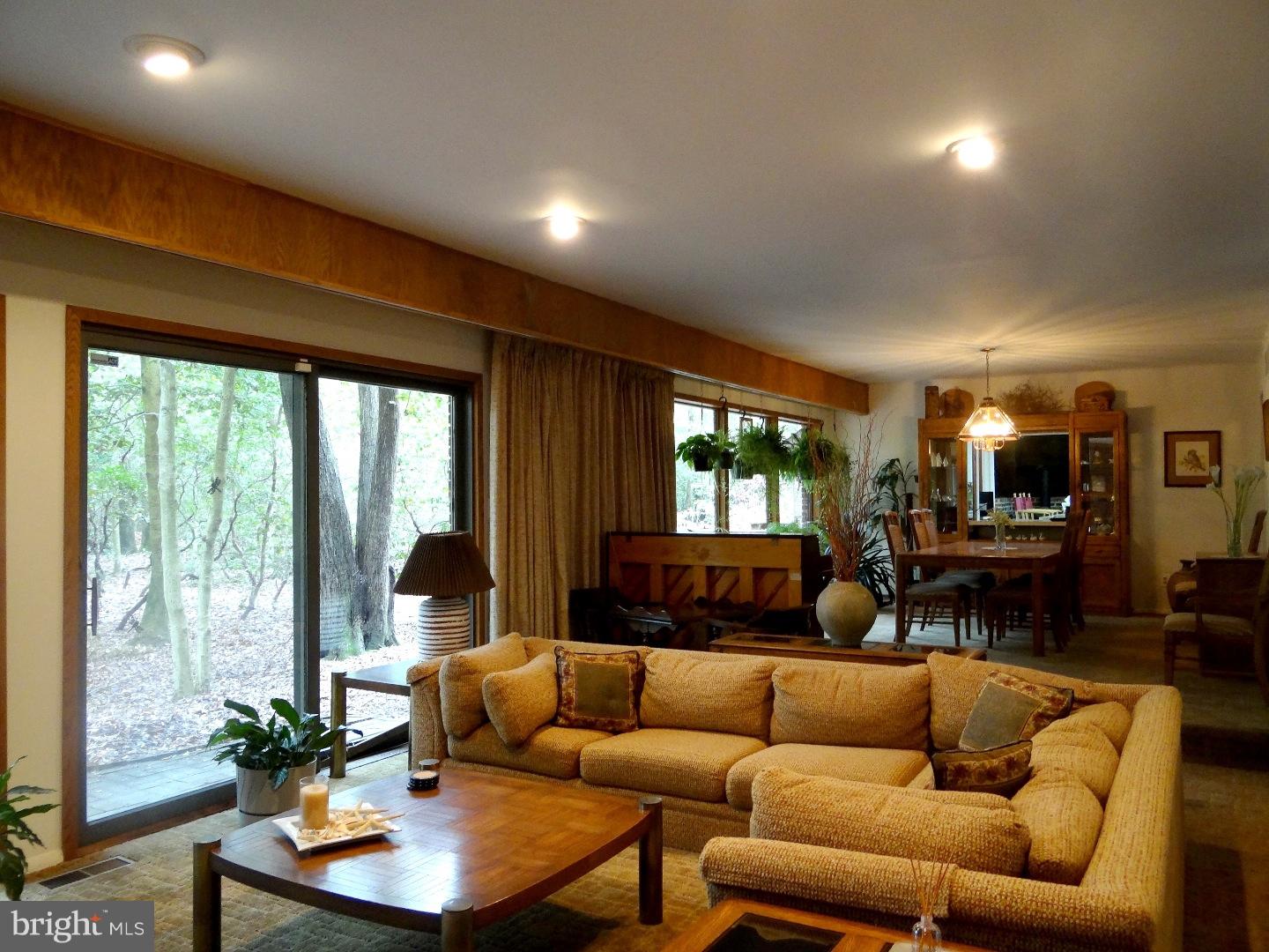 143 Ridge Road Vincentown, NJ 08088 - Photo 7 of 16 Living Room