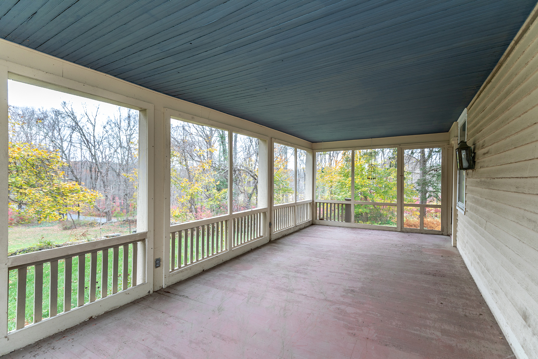 28 Sunny Ridge Road Washington, CT 06793 - Photo 13 of 35 a view of a large room with large windows