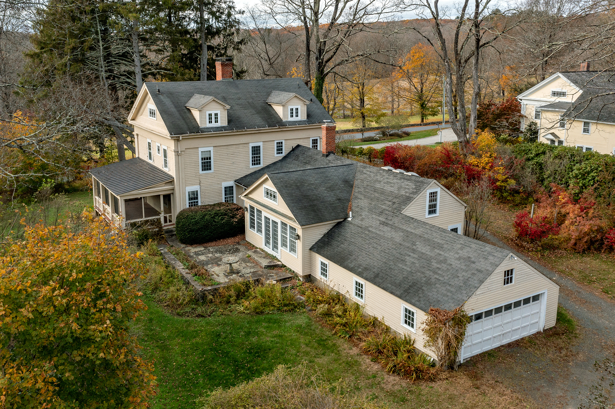 28 Sunny Ridge Road Washington, CT 06793 - Photo 4 of 35 a view of a house with a yard and sitting area