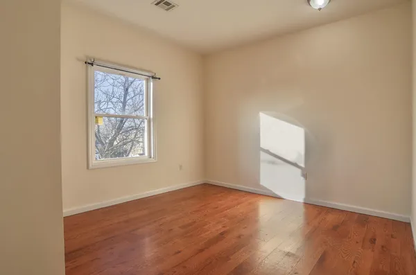 $3,600 | 52 Paterson Street, Unit 2, Jersey City, NJ 07307