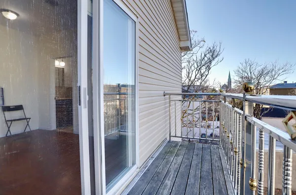 $3,600 | 52 Paterson Street, Unit 2, Jersey City, NJ 07307