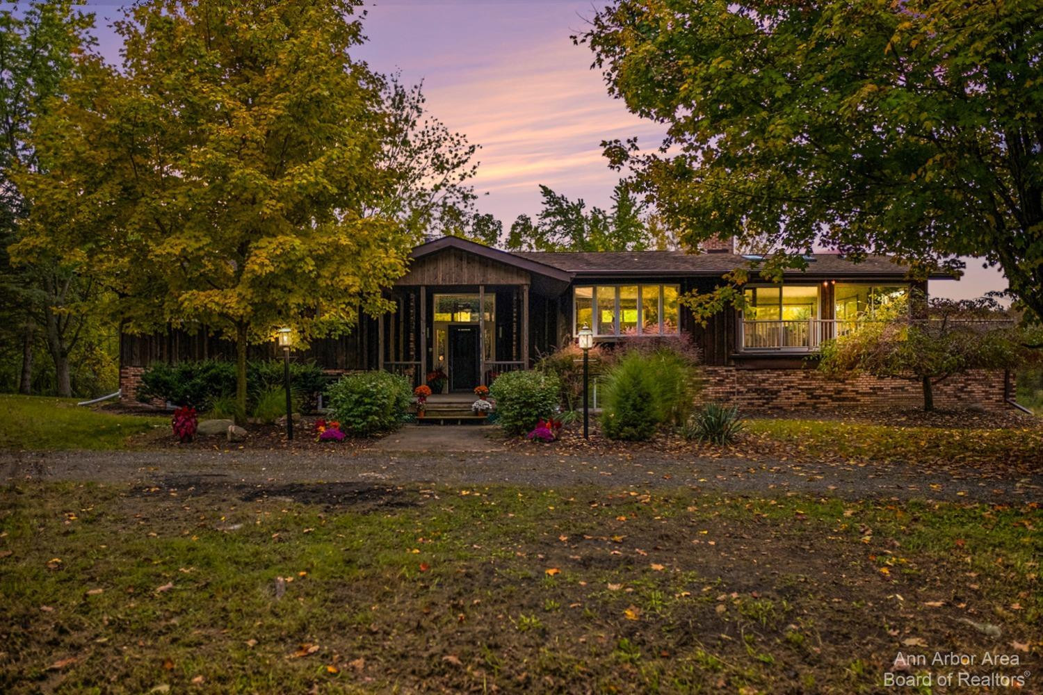 5189 West Ellsworth Road Ann Arbor, MI 48103 - Photo 2 of 52 Photo 2