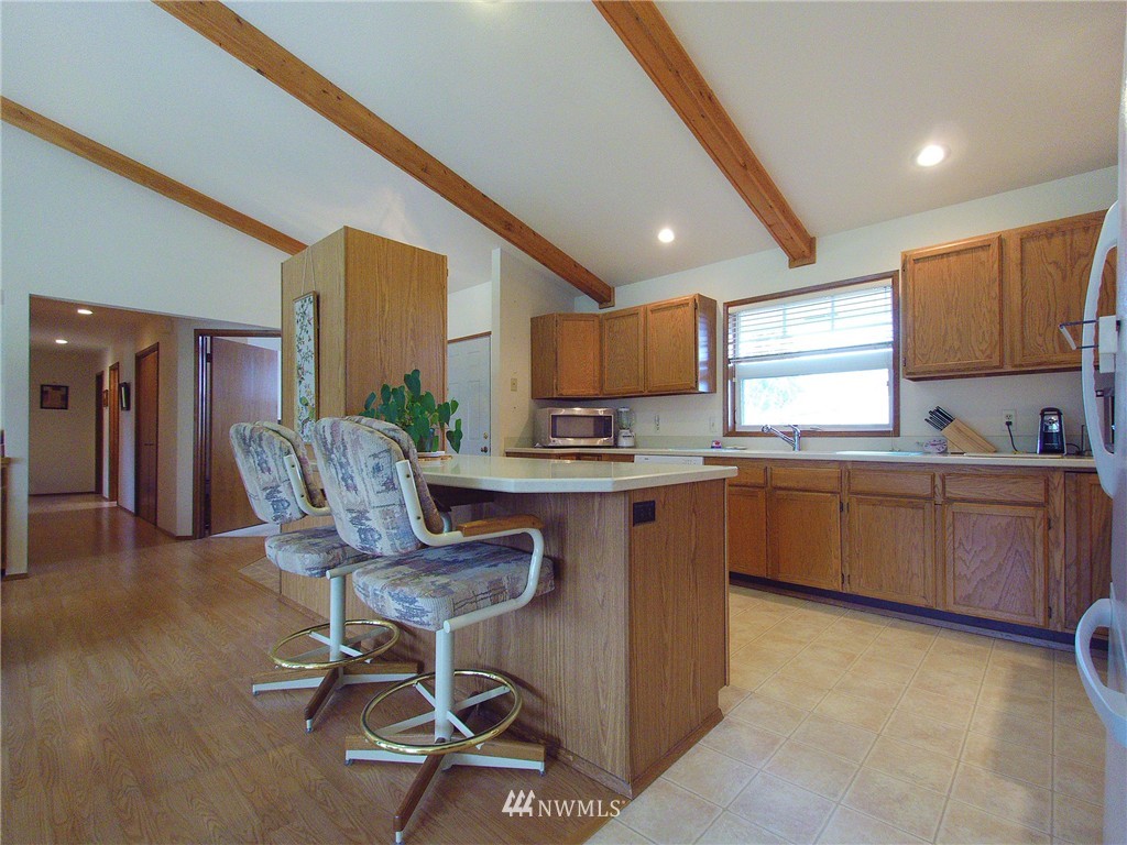 568 East Runnion Road Sequim, WA 98382 - Photo 6 of 25