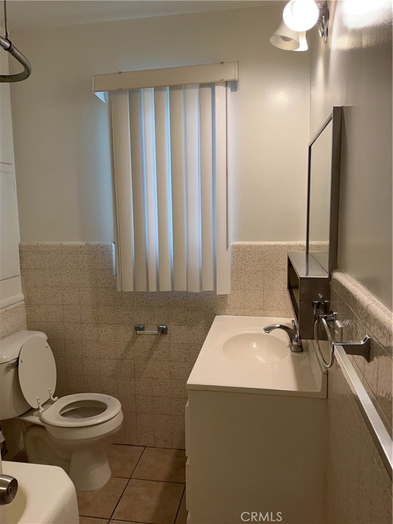 7416 Potomac Street Riverside, CA 92504 - Photo 4 of 4 bathroom