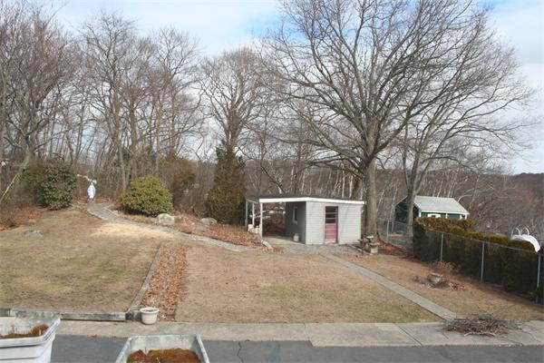 17 Oakcrest Road Lynn, MA 01904 - Photo 23 of 25 Gallery Image 23