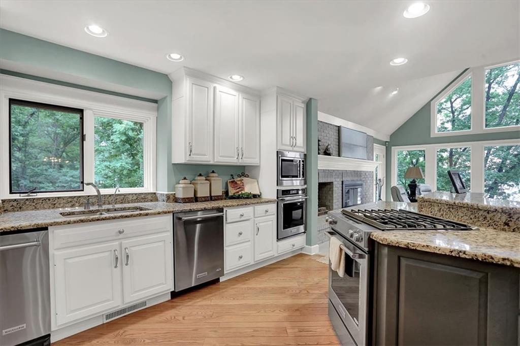 8314 Eagle Crest Lane Indianapolis, IN 46234 - Photo 9 of 51