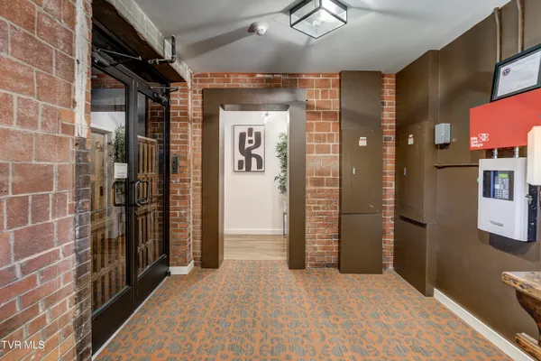 $1,850 | 201 8th Street, Unit 103, Bristol, TN 37620