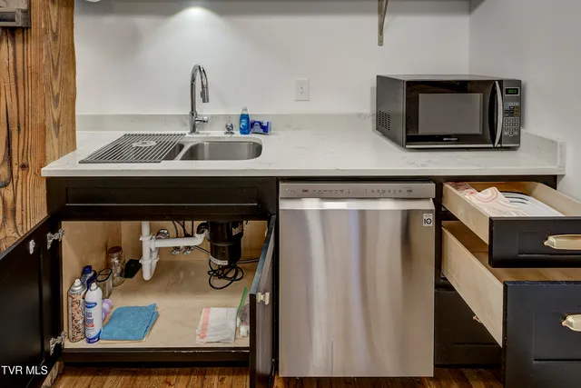 $1,850 | 201 8th Street, Unit 103, Bristol, TN 37620