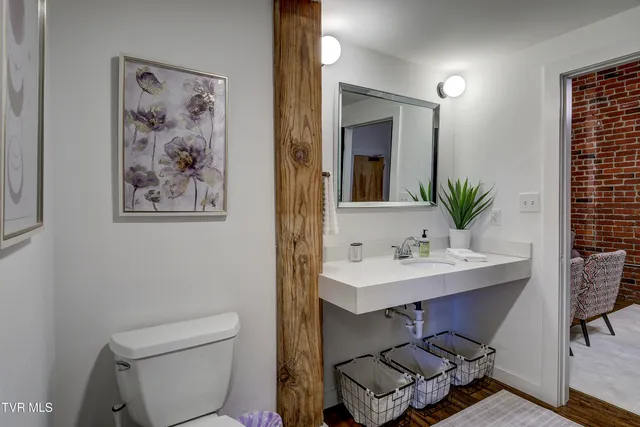 $1,850 | 201 8th Street, Unit 103, Bristol, TN 37620