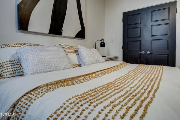 $1,850 | 201 8th Street, Unit 103, Bristol, TN 37620