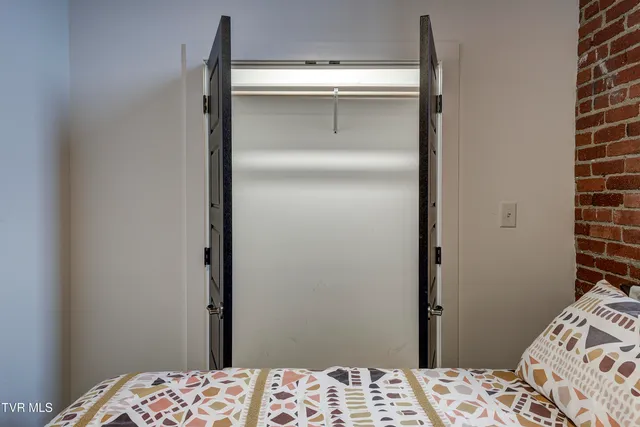 $1,850 | 201 8th Street, Unit 103, Bristol, TN 37620