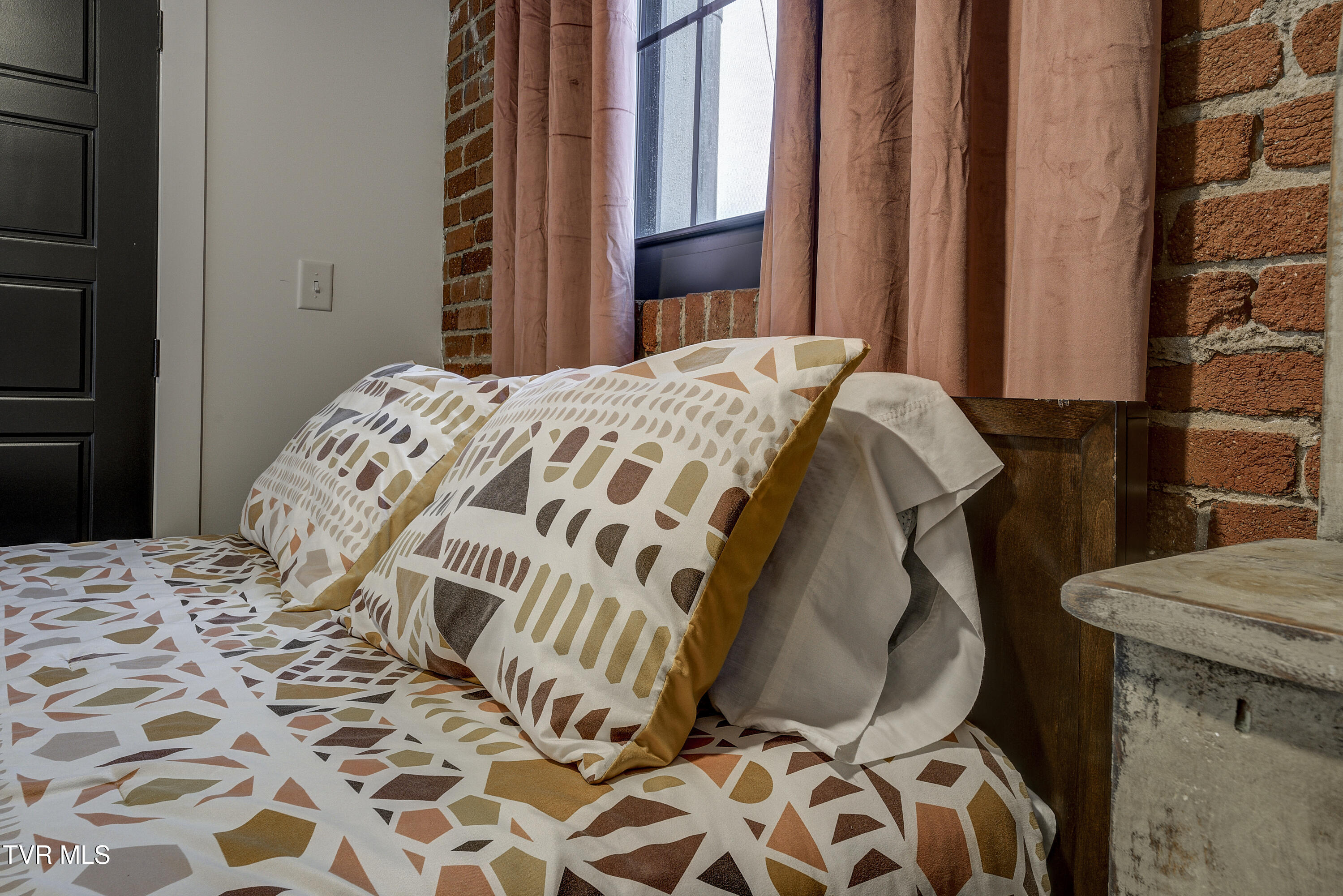 201 8th Street, Unit 103 Bristol, TN 37620 - Photo 35 of 35 Remington2-31