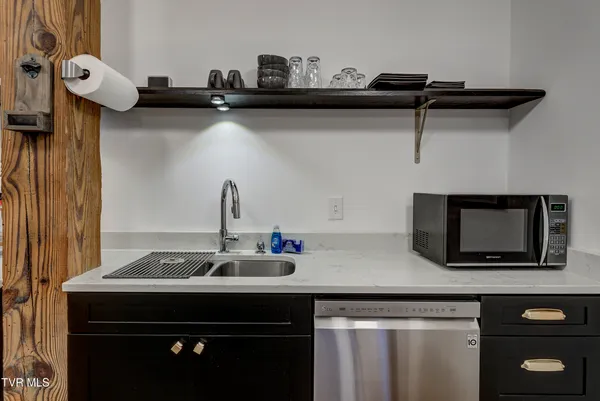 $1,850 | 201 8th Street, Unit 103, Bristol, TN 37620