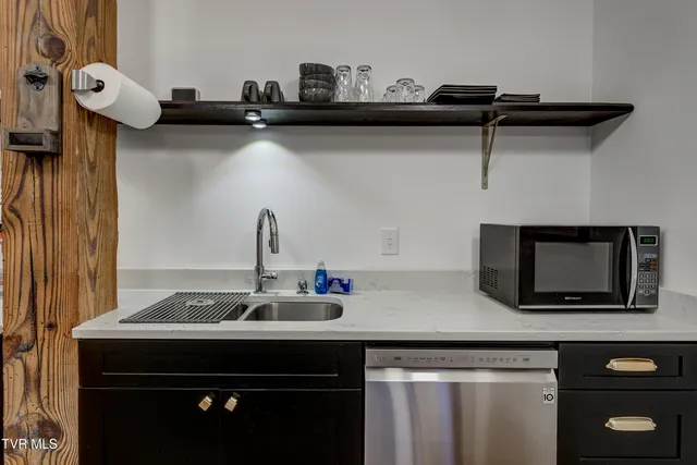 $1,850 | 201 8th Street, Unit 103, Bristol, TN 37620