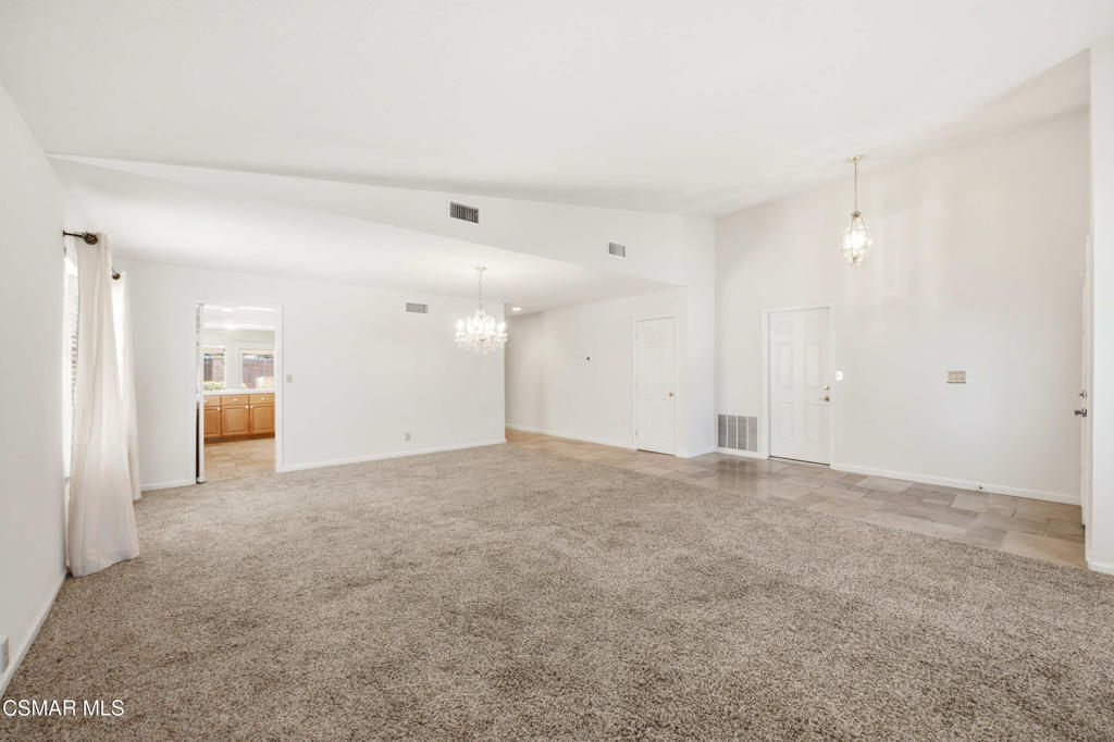 2720 Goldfield Place Simi Valley, CA 93063 - Photo 10 of 37