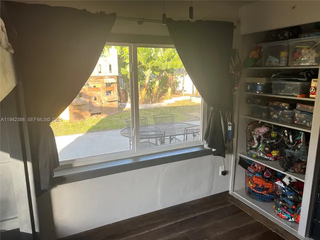 $3,850 | 8801 Southwest 42nd Street, Miami, FL 33165