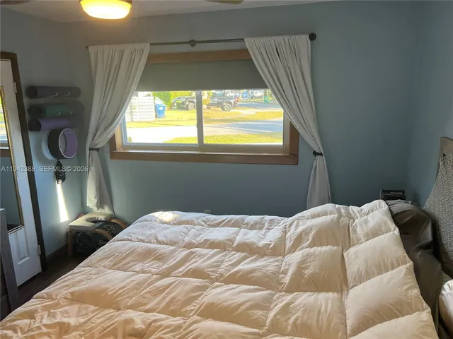 $3,850 | 8801 Southwest 42nd Street, Miami, FL 33165