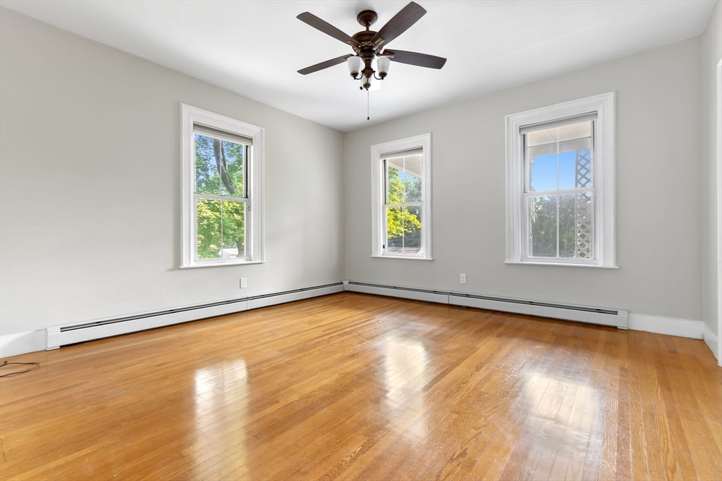 868 Main Street Reading, MA 01867 - Photo 15 of 41 Gallery Image 15
