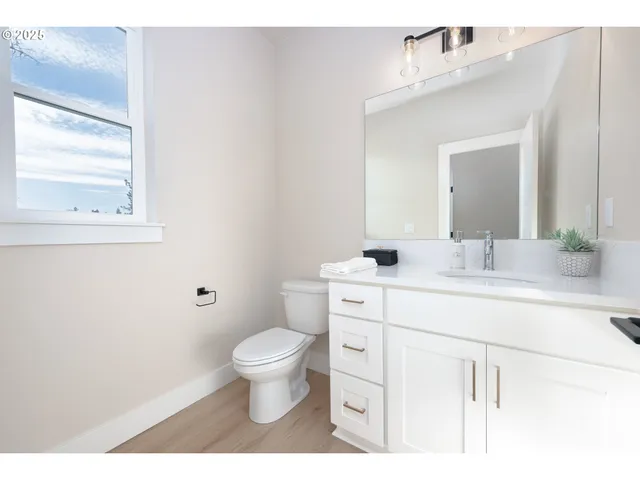 $589,900 | 18626 Southwest Judith Lane, Beaverton, OR 97003