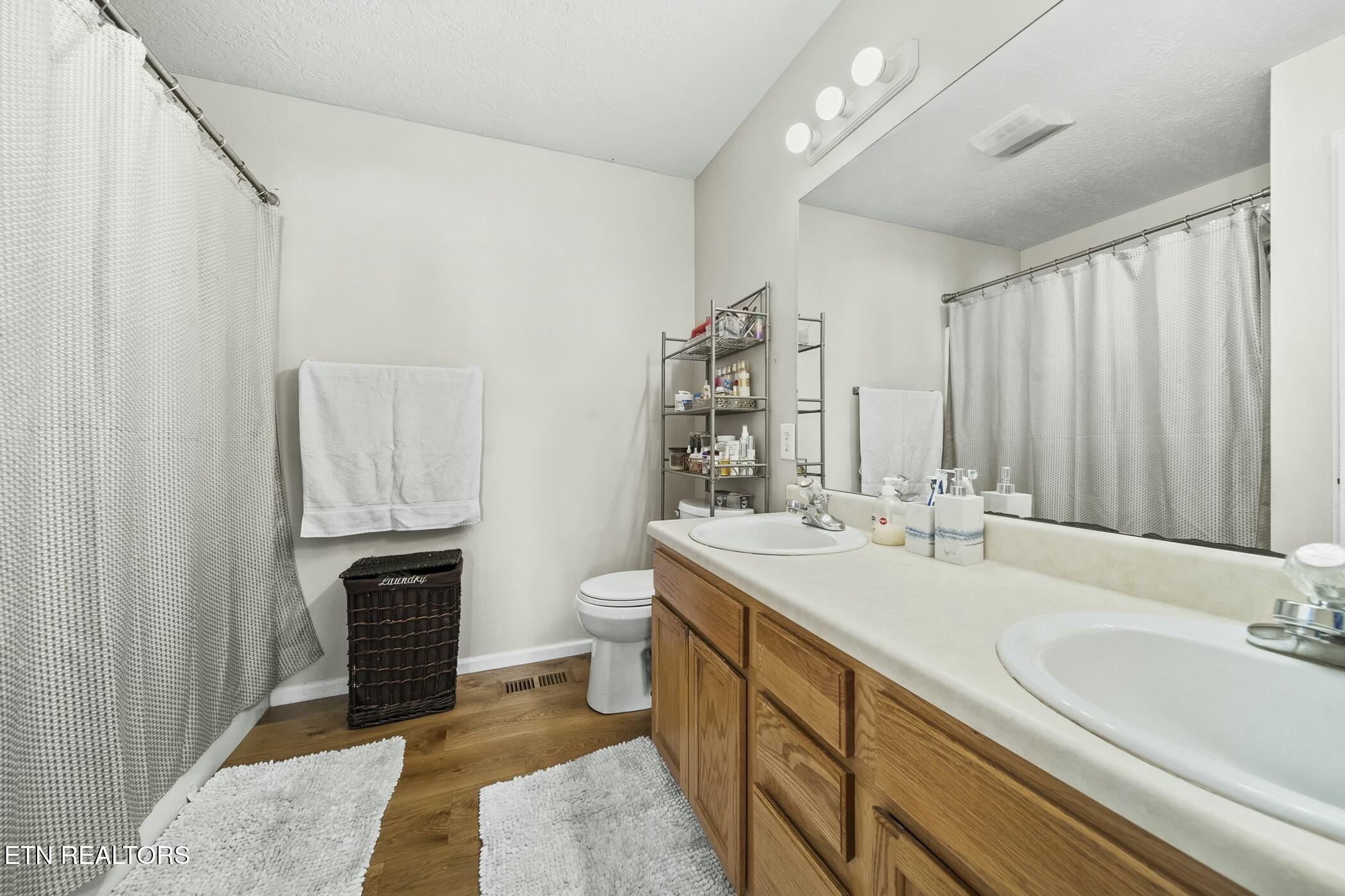 7708 Ambergate Road Powell, TN 37849 - Photo 15 of 28 tempImagerHq6fA