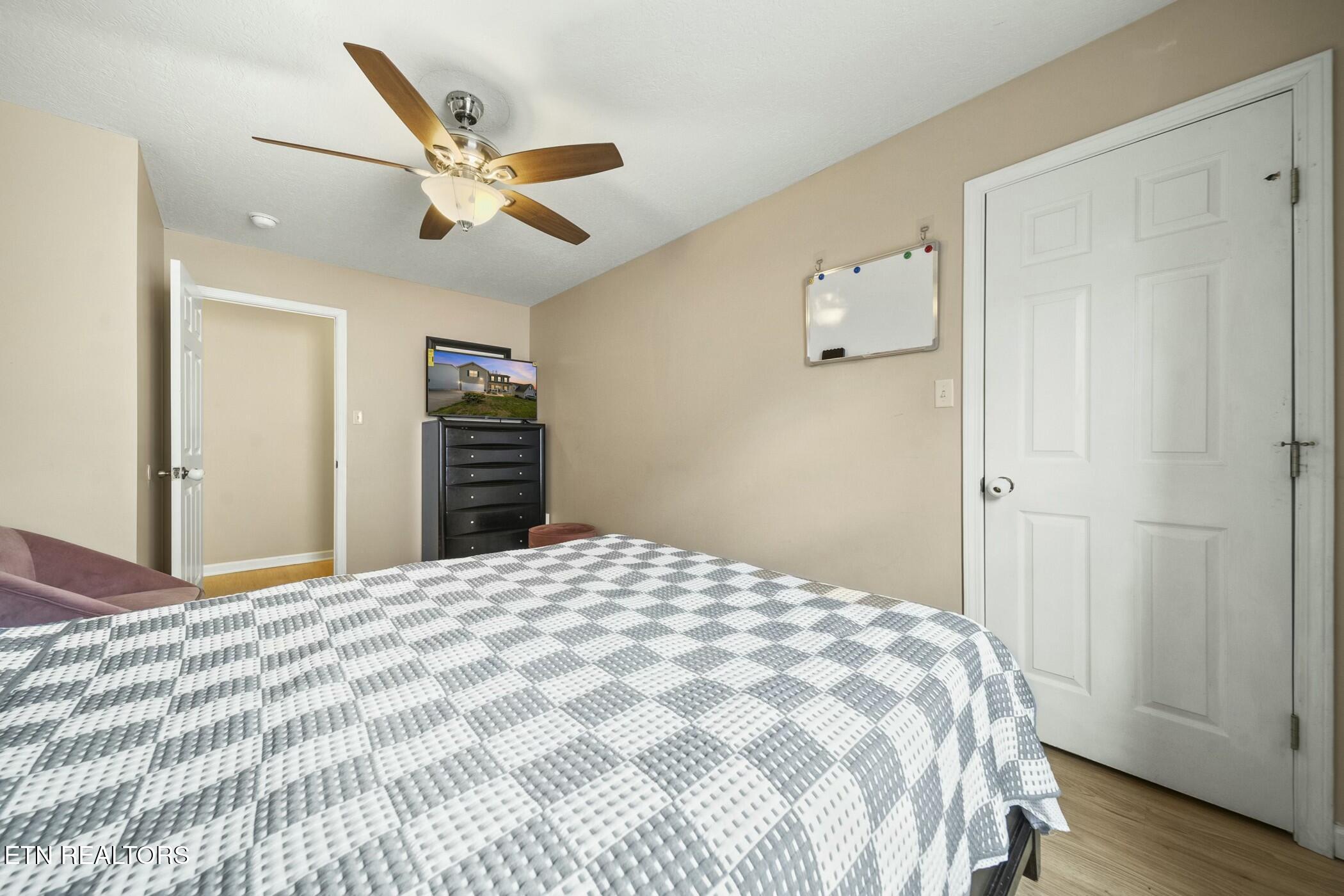 7708 Ambergate Road Powell, TN 37849 - Photo 17 of 28 tempImager2eDIj