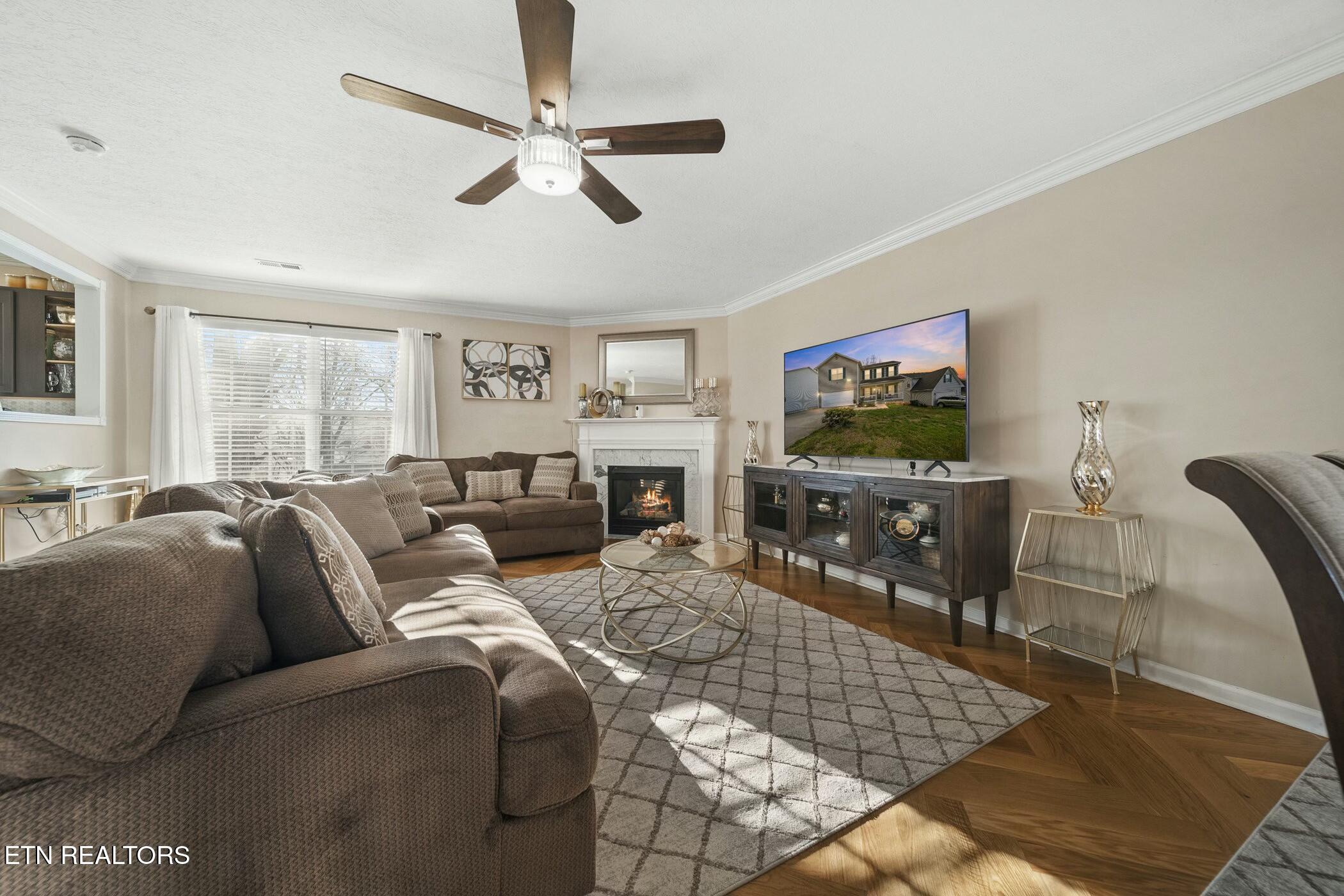 7708 Ambergate Road Powell, TN 37849 - Photo 4 of 28 tempImagesUBFOu