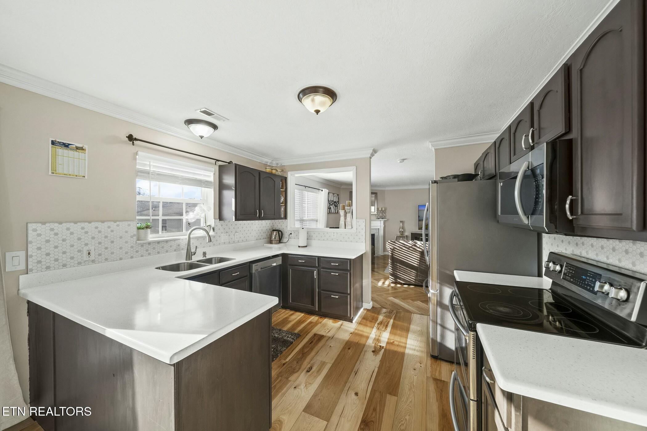 7708 Ambergate Road Powell, TN 37849 - Photo 8 of 28 tempImagezA2JAy