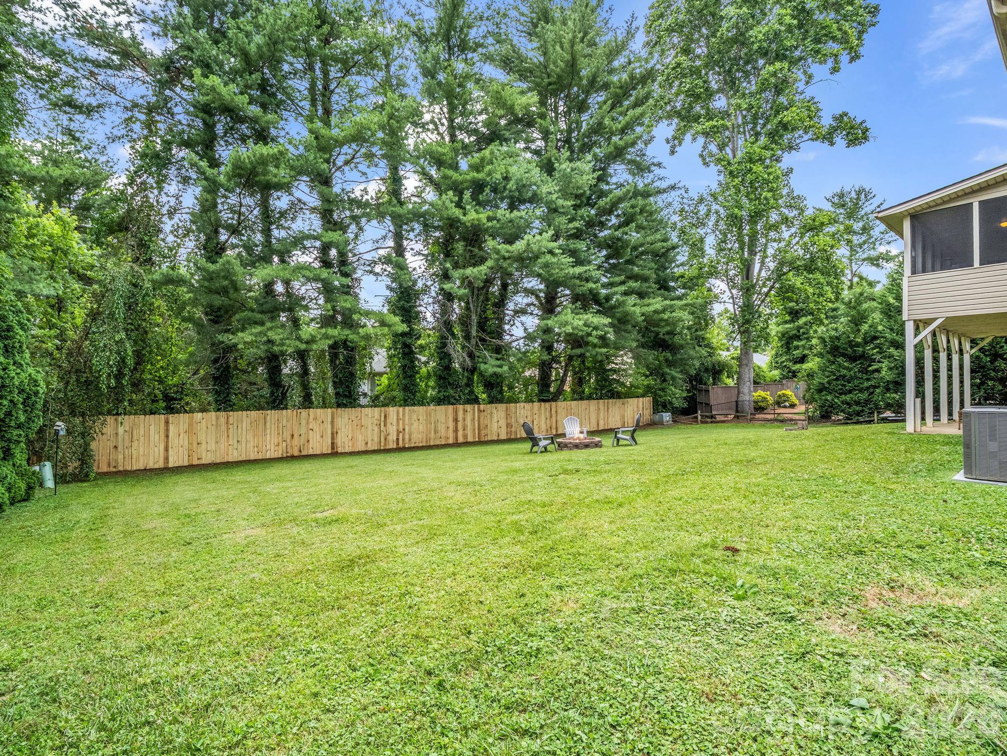 59 Underhill Road Hendersonville, NC 28792 - Photo 43 of 48