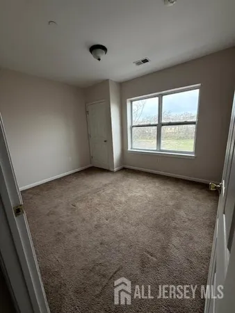 $2,500 | 368 Rector Street, Unit 421, Perth Amboy, NJ 08861