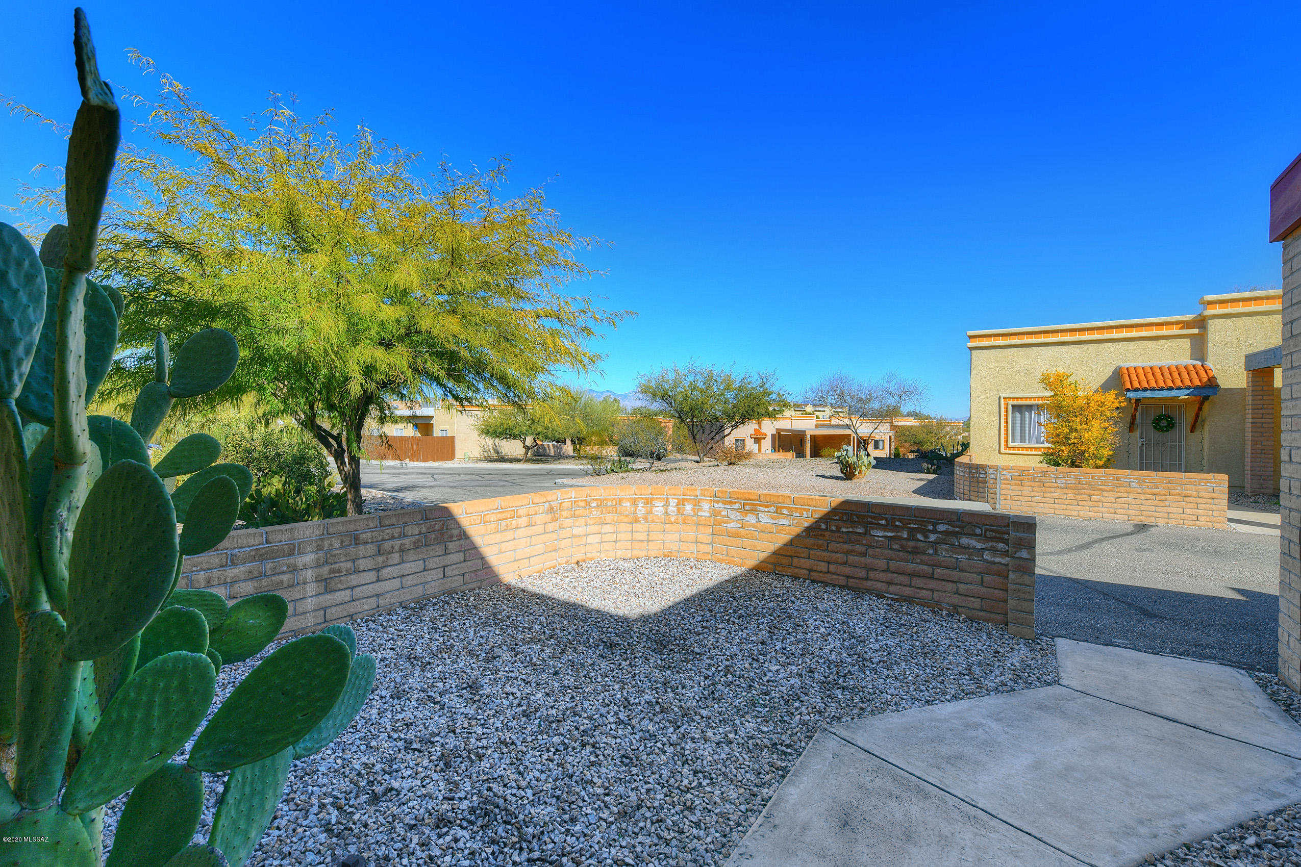 3526 South Mission Road, Unit 1 Tucson, AZ 85713 - Photo 3 of 18