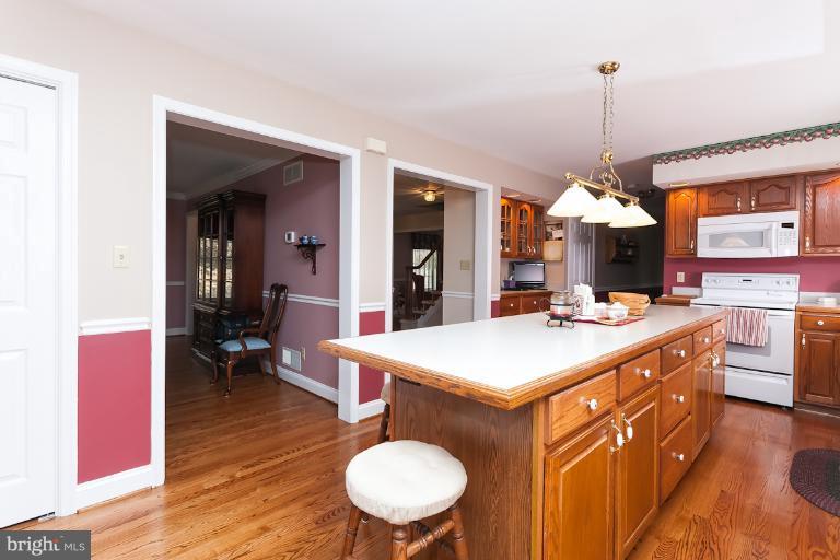 6813 New Cut Road Kingsville, MD 21087 - Photo 17 of 28 Kitchen