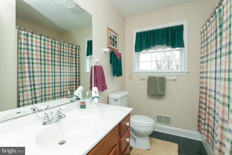 6813 New Cut Road Kingsville, MD 21087 - Photo 5 of 28 Bath