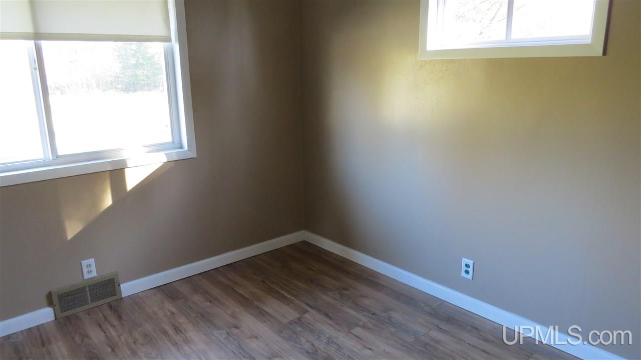2992 Co Road Cornell, MI 49818 - Photo 9 of 24