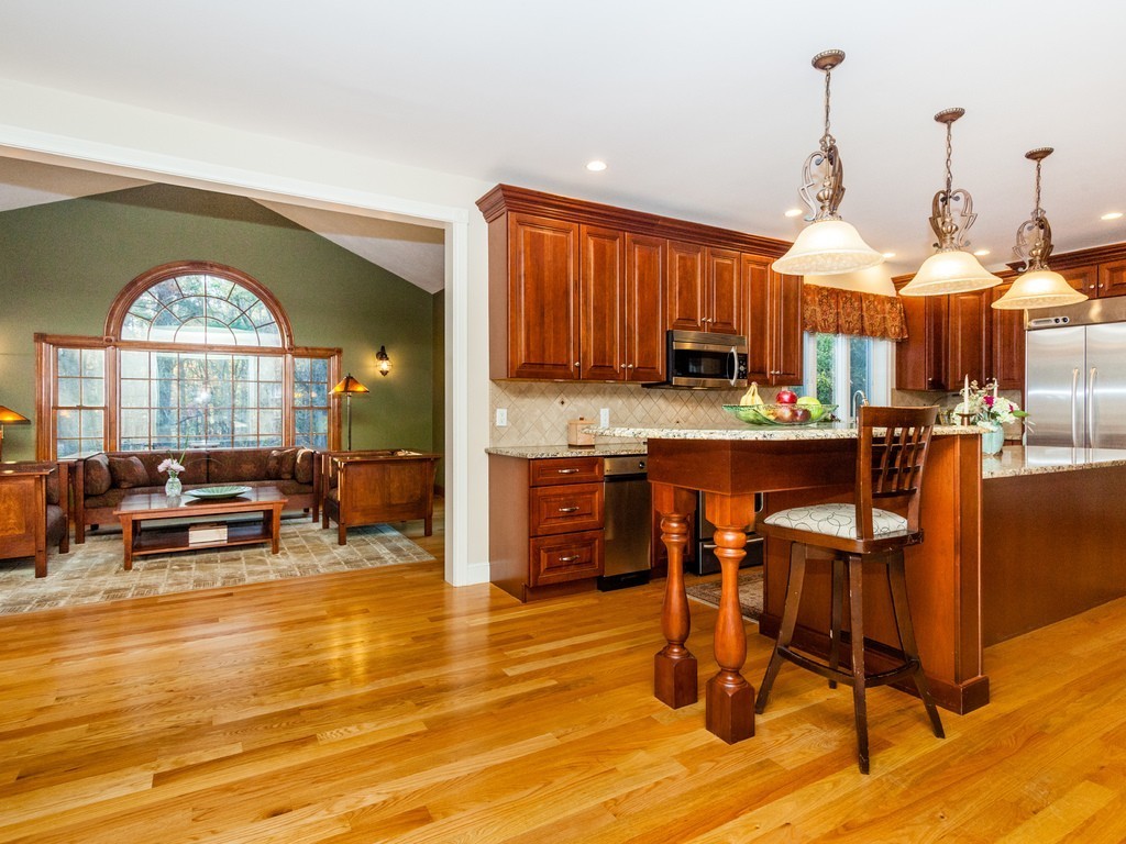 1 Hansom Road Andover, MA 01810 - Photo 4 of 30 Gallery Image 4