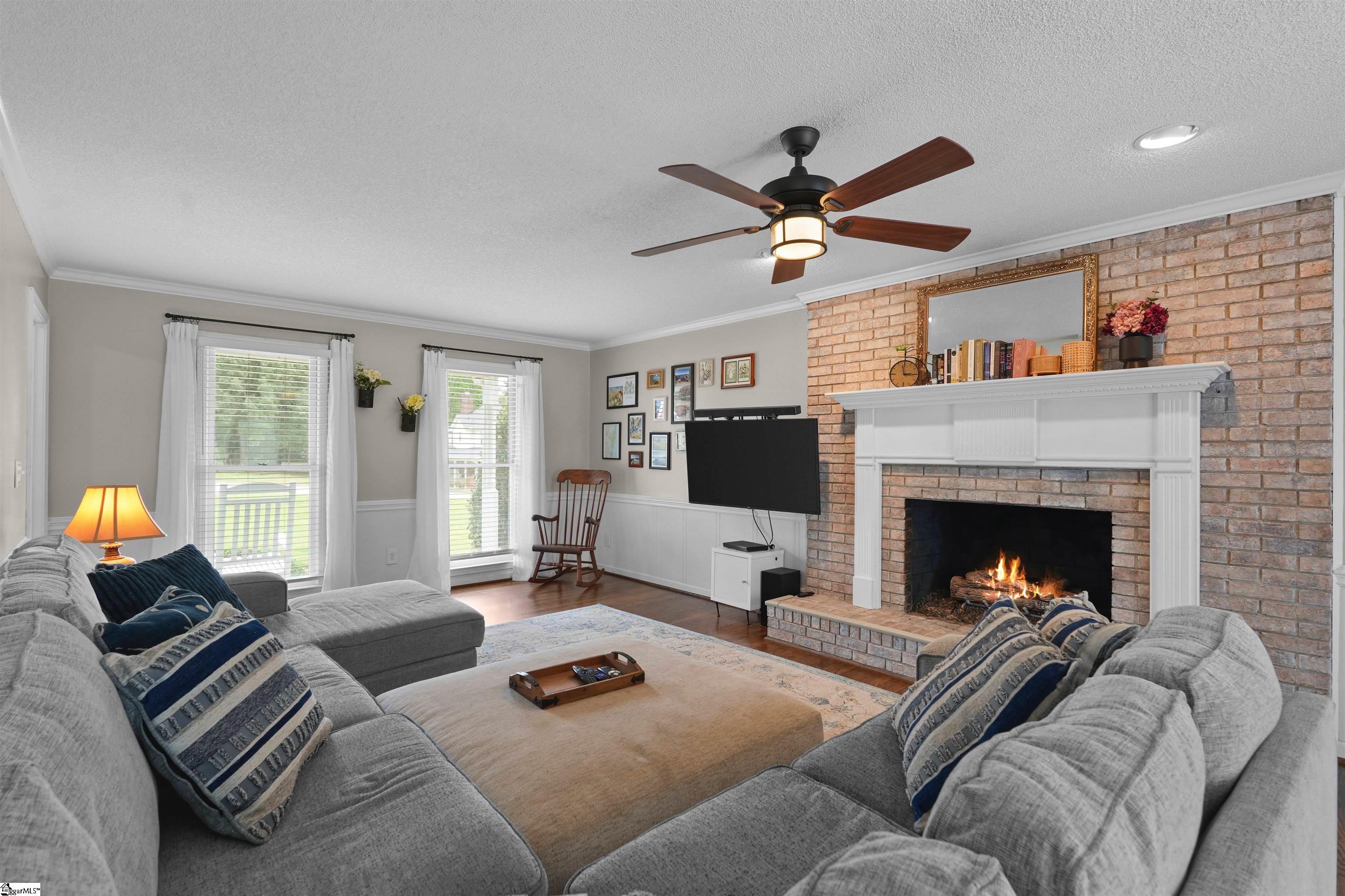 901 Huntington Road Easley, SC 29642 - Photo 6 of 38